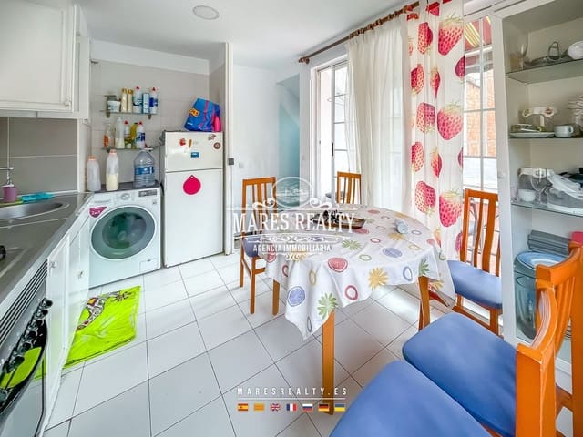 4 soveværelse Byhus til salg i Lloret de Mar - € 260.000 (Ref: 8769909)