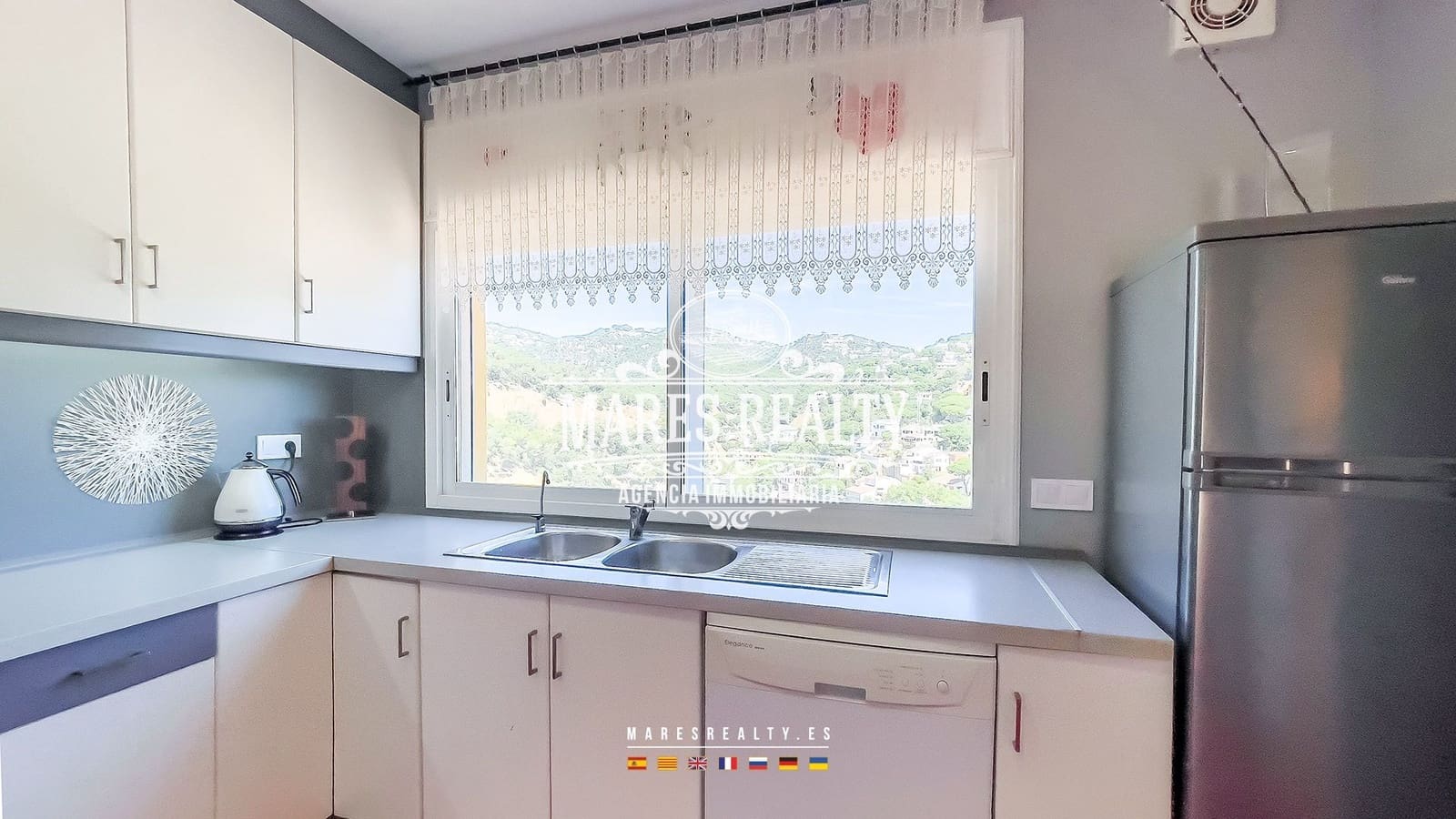 5 soveværelse Villa til leje i Lloret de Mar med swimmingpool garage - € 2.800 (Ref: 8781168)