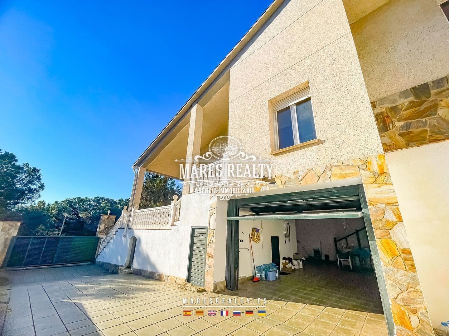 4 soverom Villa til salgs i Orrius med garasje - € 485 000 (Ref: 8783482)