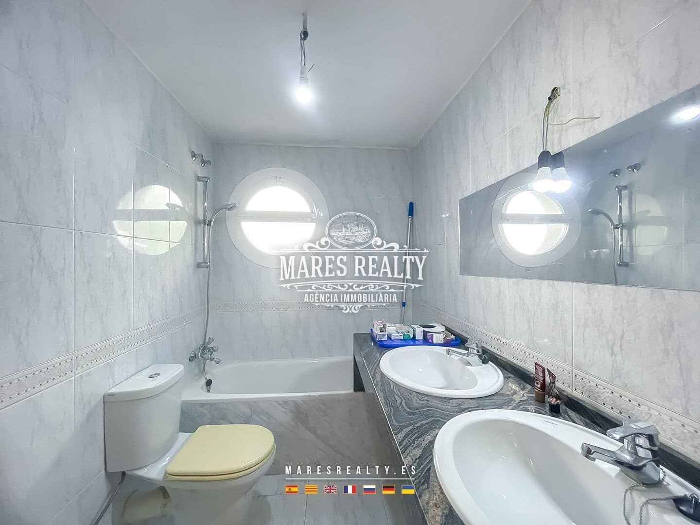 4 soverom Villa til salgs i Orrius med garasje - € 485 000 (Ref: 8783482)