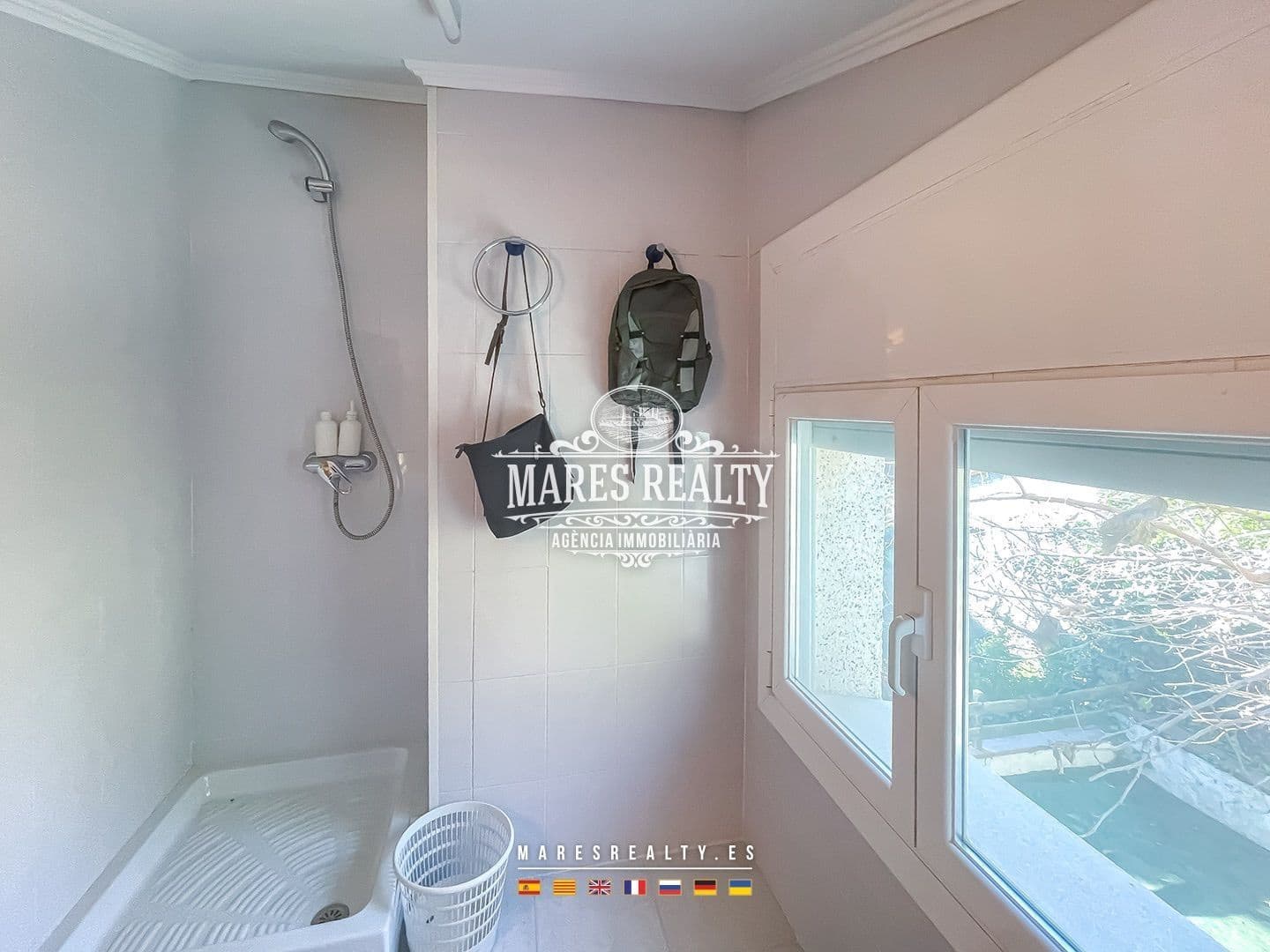 4 soverom Villa til salgs i Orrius med garasje - € 485 000 (Ref: 8783482)