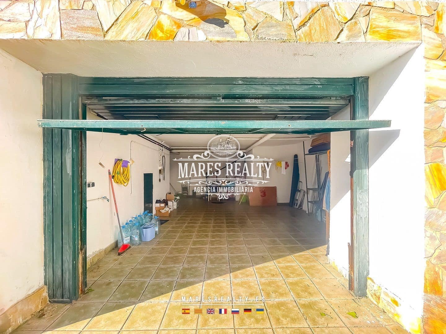 4 soverom Villa til salgs i Orrius med garasje - € 485 000 (Ref: 8783482)