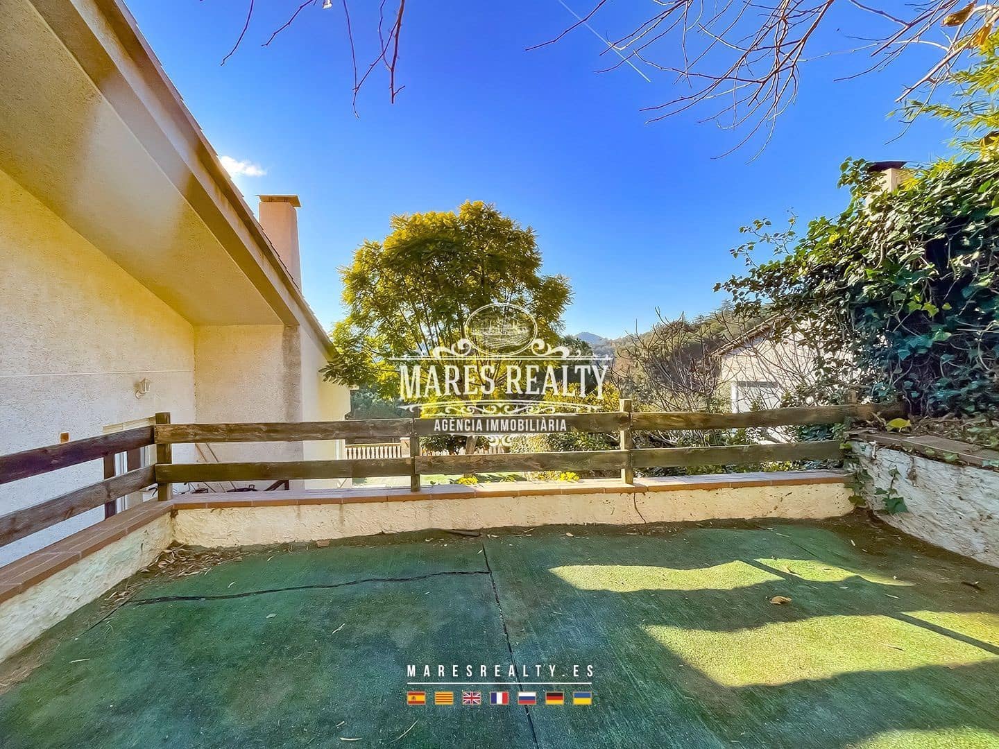 4 soverom Villa til salgs i Orrius med garasje - € 485 000 (Ref: 8783482)