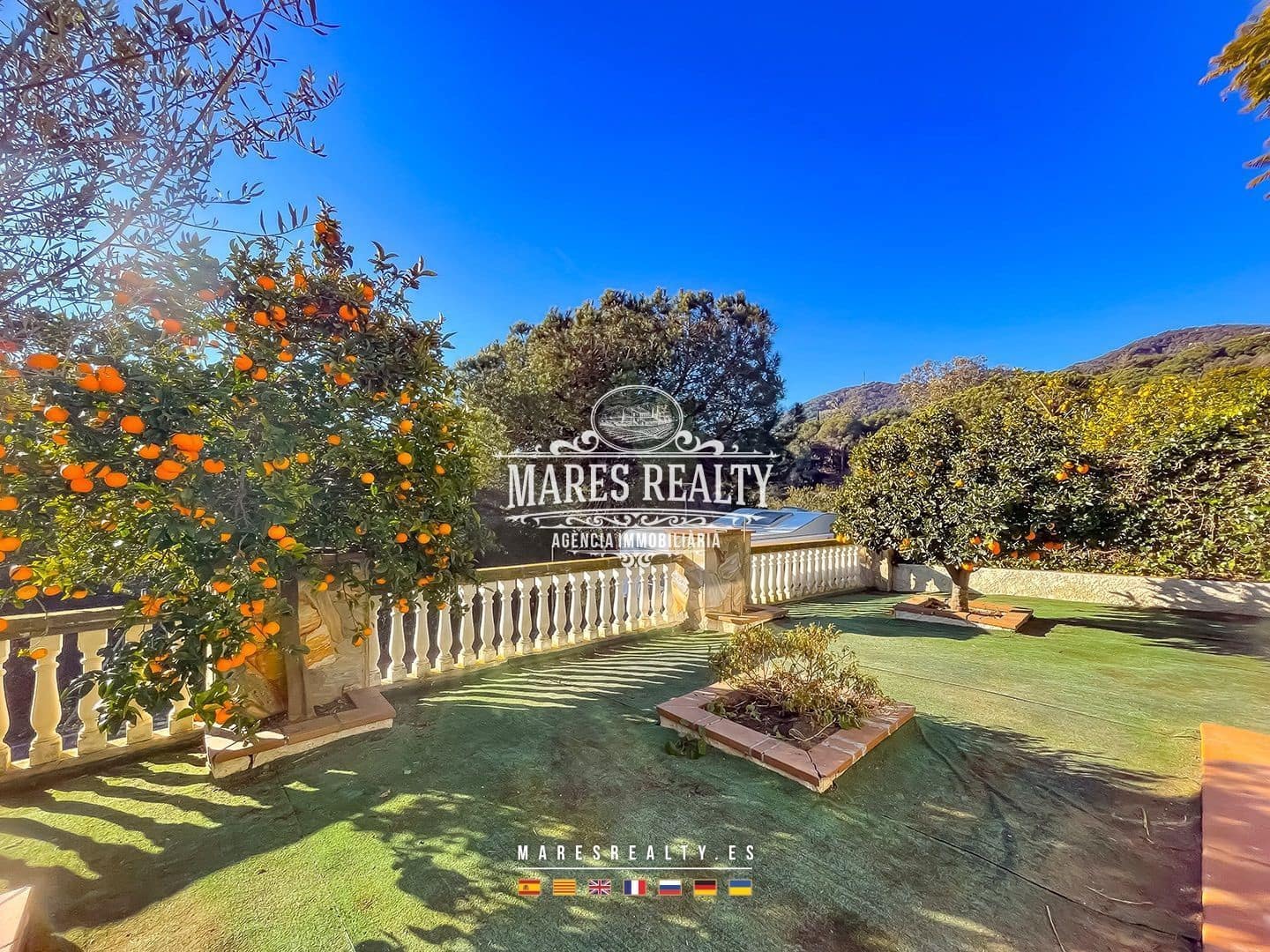 4 soverom Villa til salgs i Orrius med garasje - € 485 000 (Ref: 8783482)