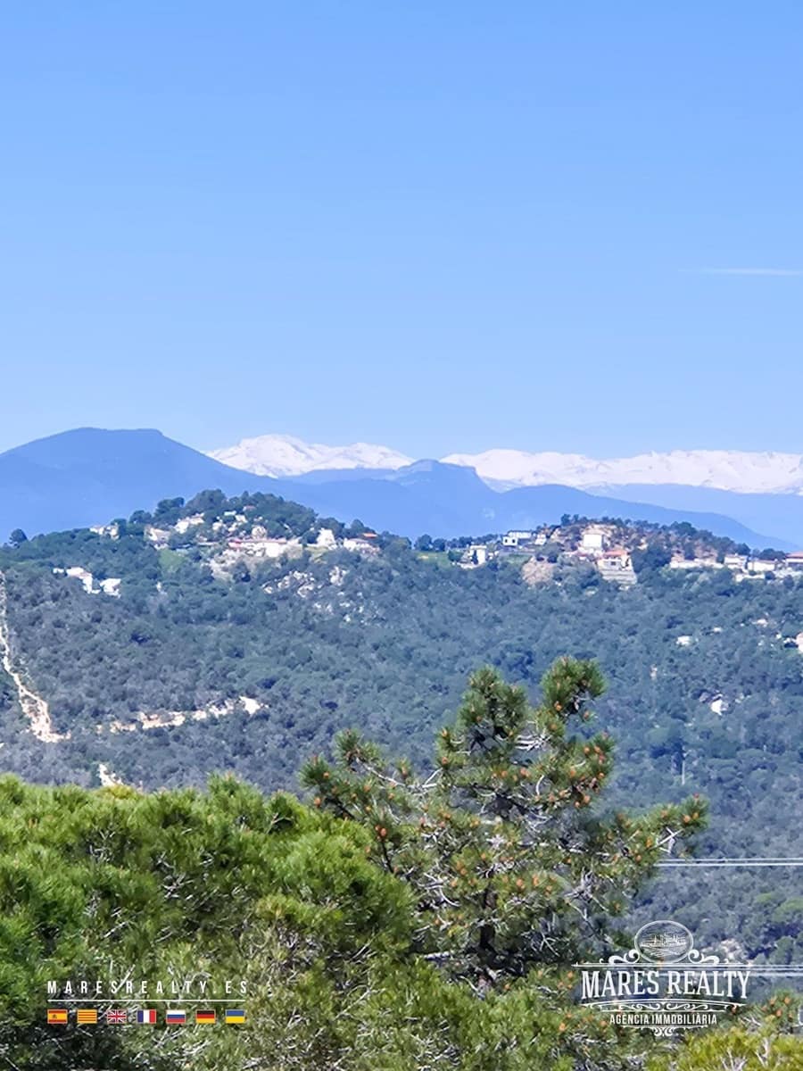 3 soverom Villa til salgs i Lloret de Mar med svømmebasseng garasje - € 480 000 (Ref: 8834120)