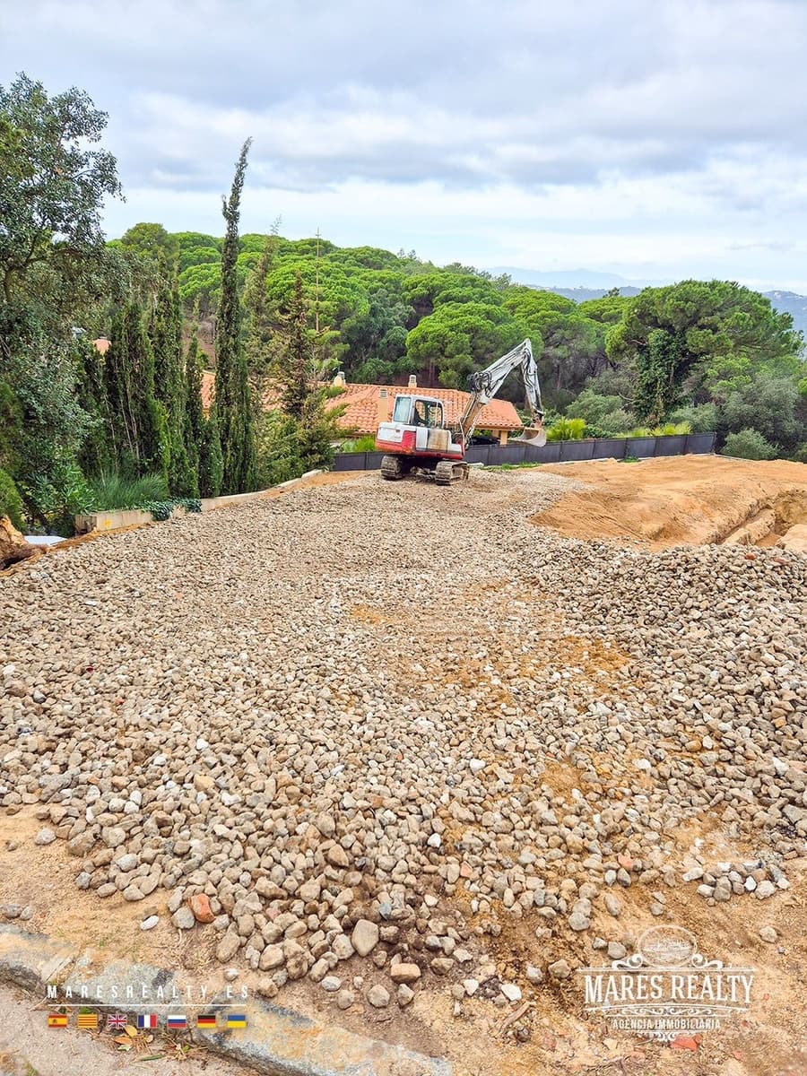 3 soverom Villa til salgs i Lloret de Mar med svømmebasseng garasje - € 480 000 (Ref: 8834120)