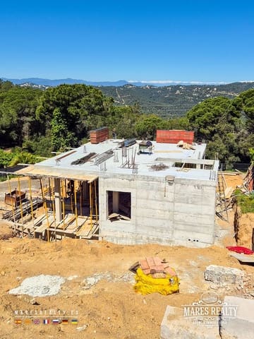 3 chambre Villa/Maison à vendre à Roca Grossa, Lloret de Mar avec piscine garage - 480 000 € (Ref: 8834120)