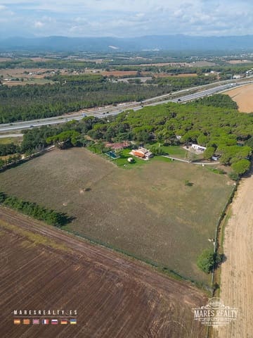 6 bedroom Finca/Country House for sale in Caldes de Malavella with pool garage - € 900,000 (Ref: 8848894)