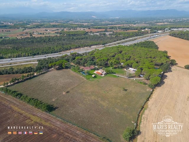 6 bedroom Finca/Country House for sale in Caldes de Malavella with pool garage - € 900,000 (Ref: 8848894)