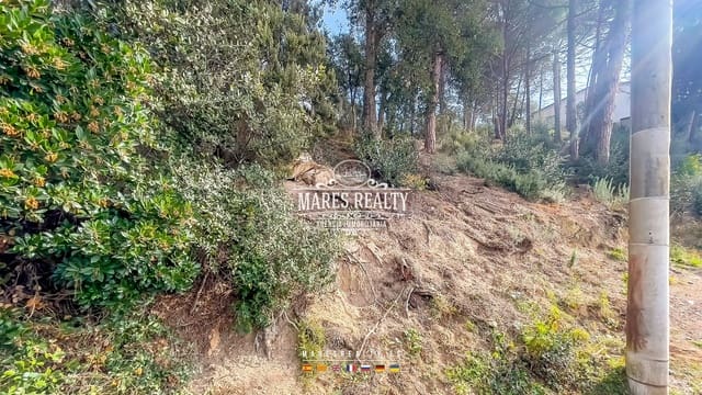 Grunde uden byggetilladelser til salg i Roca Grossa, Lloret de Mar - € 75.000 (Ref: 8851146)