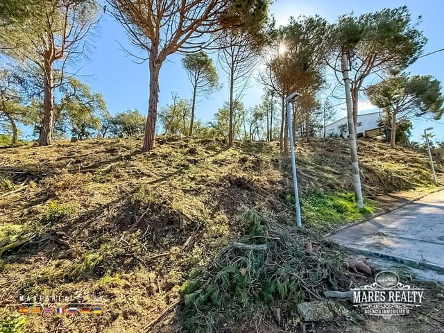 Grunde uden byggetilladelser til salg i Roca Grossa, Lloret de Mar - € 75.000 (Ref: 8851146)