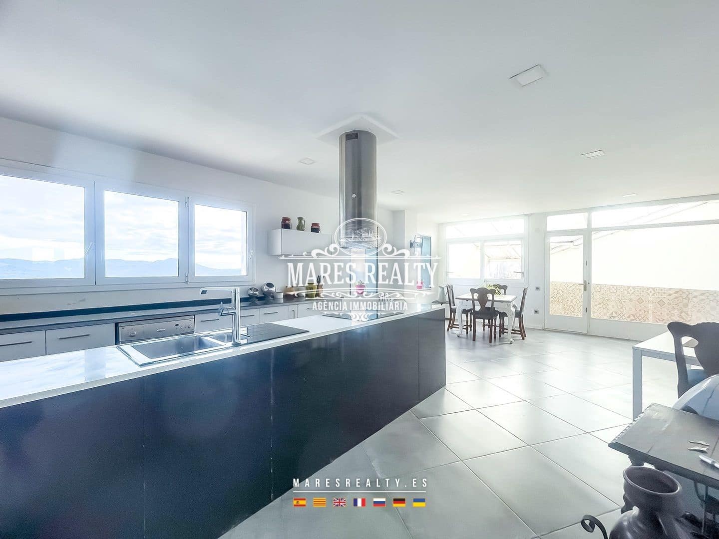 4 soveværelse Villa til salg i Mataro med swimmingpool garage - € 695.000 (Ref: 8854542)