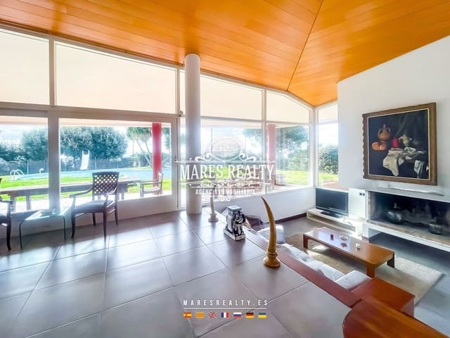 4 bedroom Villa for sale in Mataró with pool garage - € 695,000 (Ref: 8854542)