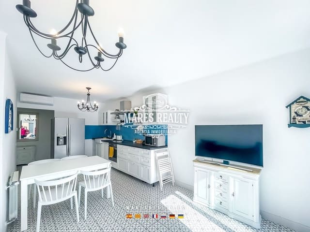 3 slaapkamer Halfvrijstaande villa te koop in Calella - € 479.000 (Ref: 8866781)