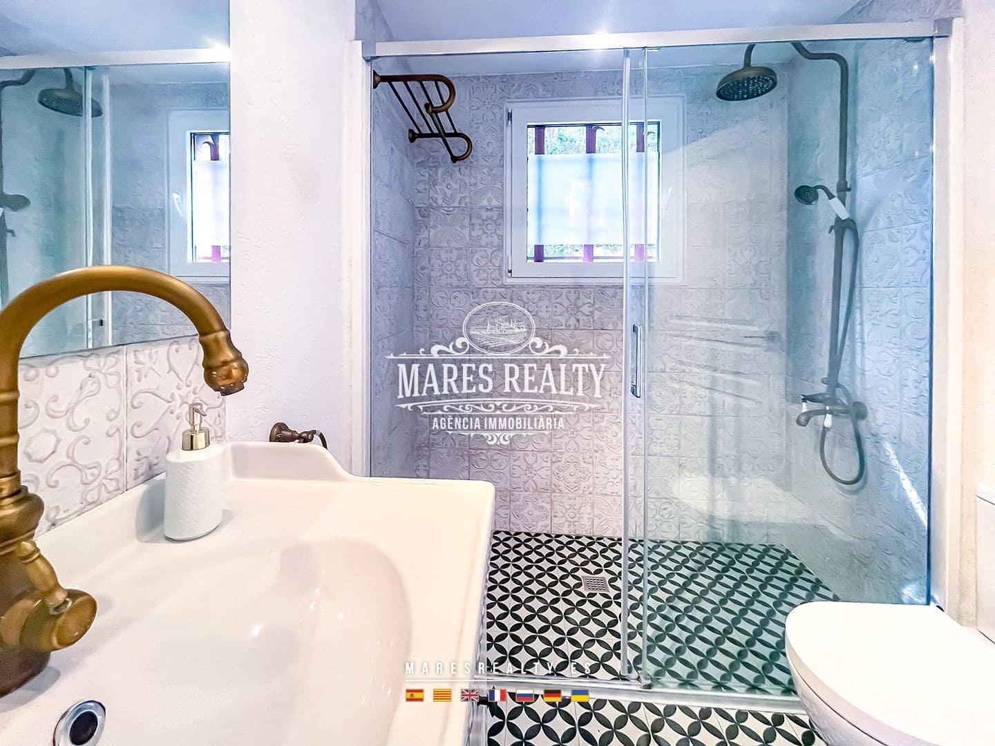 3 soverom Villa til salgs i Santa Susanna med svømmebasseng garasje - € 316 000 (Ref: 8866782)