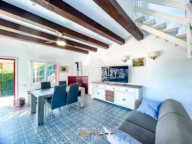 3 bedroom Villa for sale in Santa Susanna with pool garage - € 316,000 (Ref: 8866782)