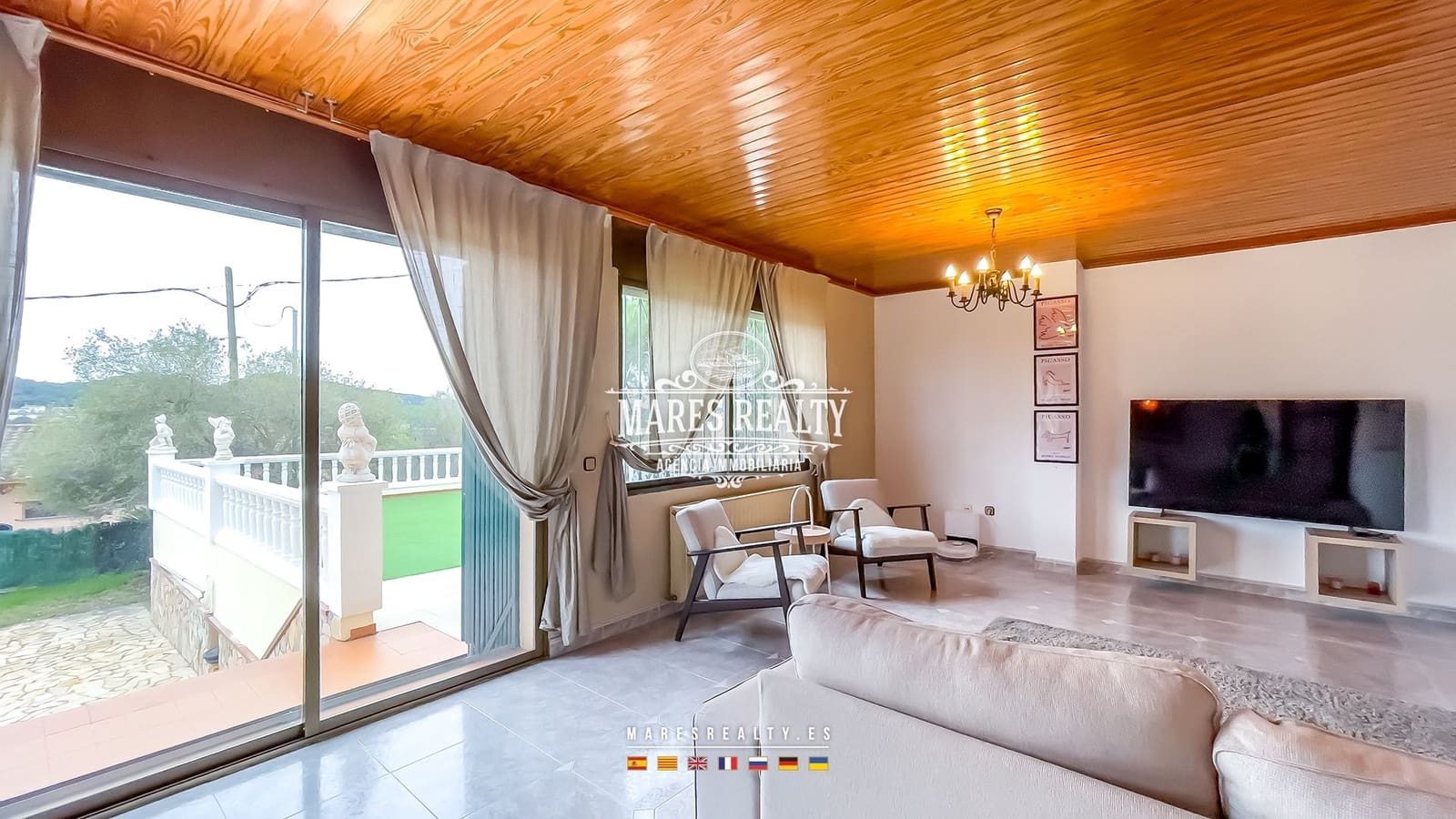 4 bedroom Villa for sale in Lloret de Mar with pool garage - € 510,000 (Ref: 8879687)