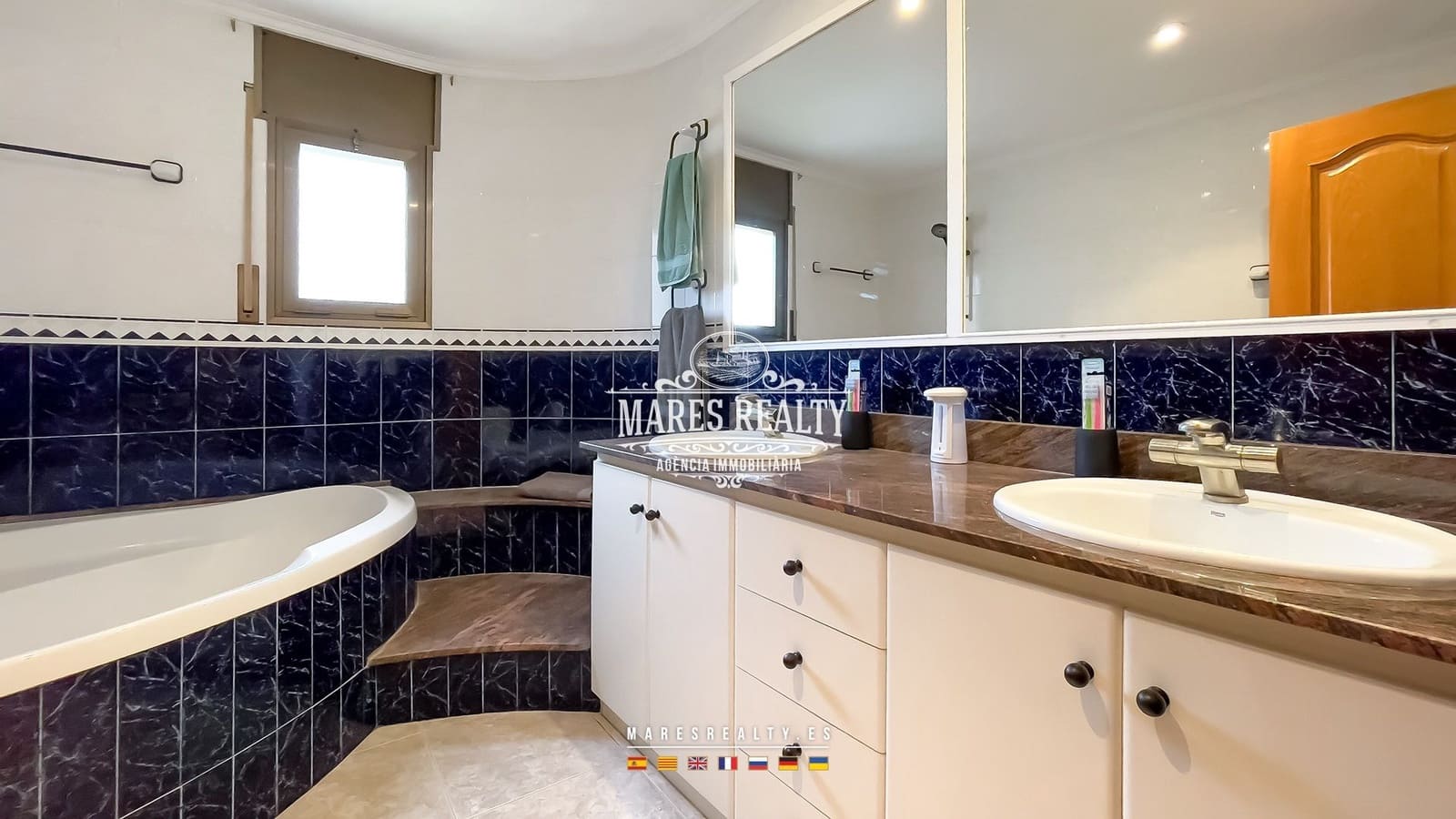 4 bedroom Villa for sale in Lloret de Mar with pool garage - € 510,000 (Ref: 8879687)