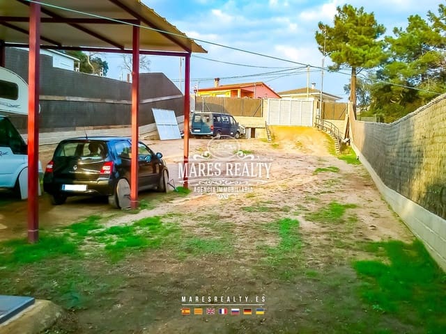 Rakentamaton maa myytävänä paikassa Lloret de Mar - 69 000 € (Ref: 8883955)