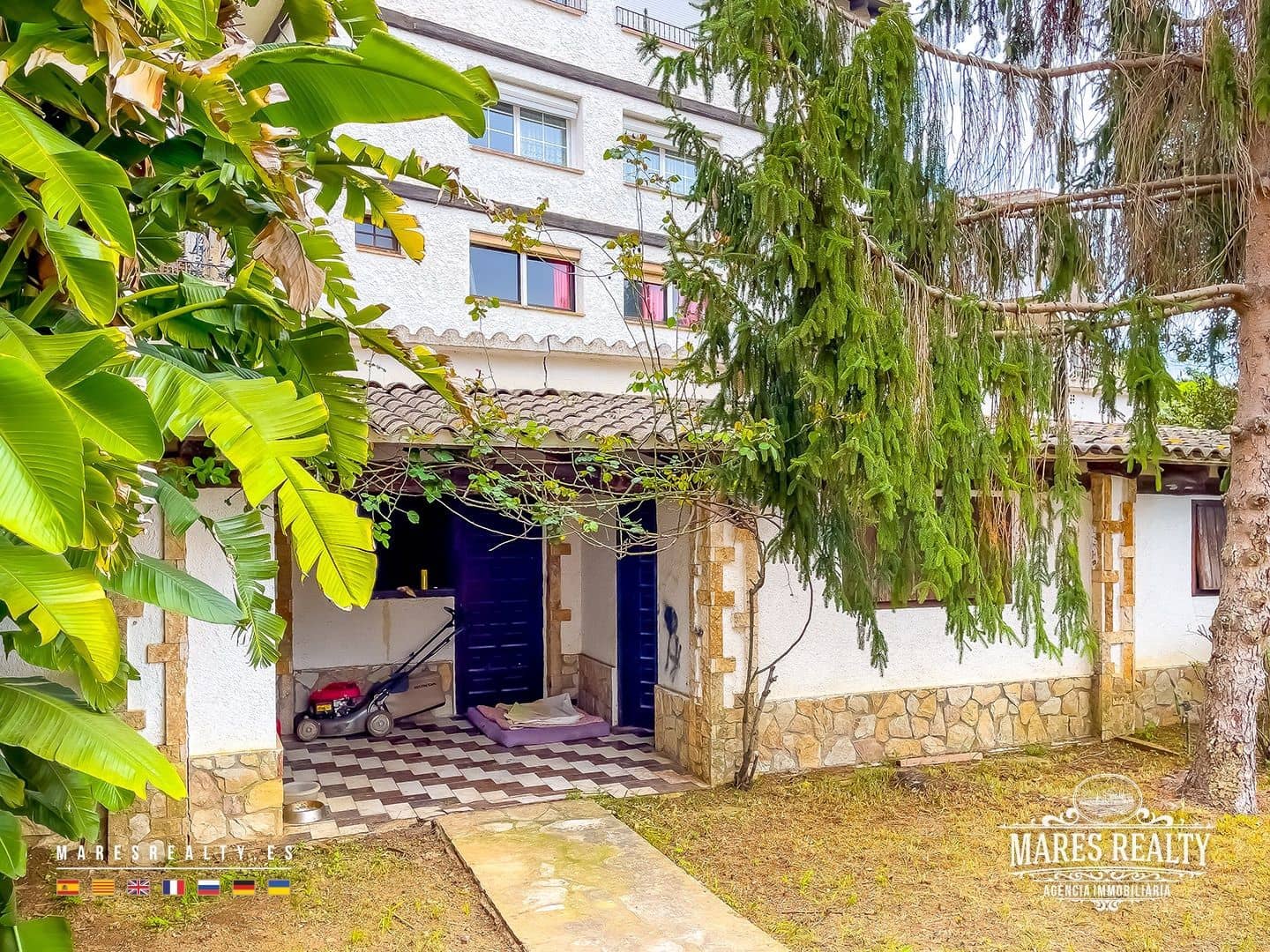 6 sypialnia Willa na sprzedaż w Lloret de Mar z basenem - 750 000 € (Ref: 8901785)