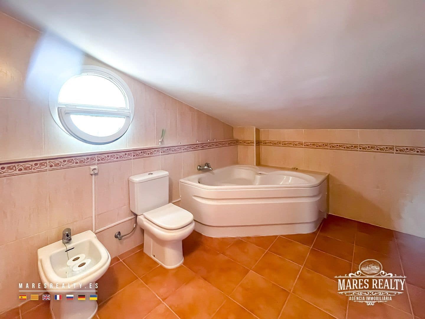 4 slaapkamer Halfvrijstaande villa te koop in Canet de Mar met garage - € 645.000 (Ref: 8905090)