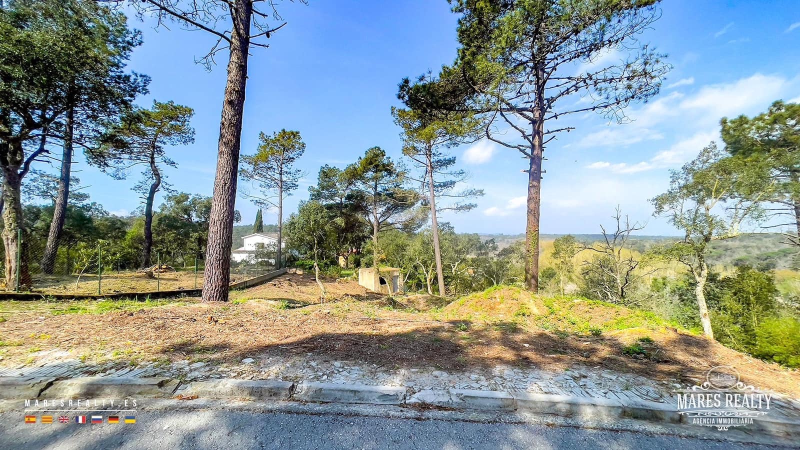 Grunde uden byggetilladelser til salg i Vidreres - € 50.000 (Ref: 8929778)