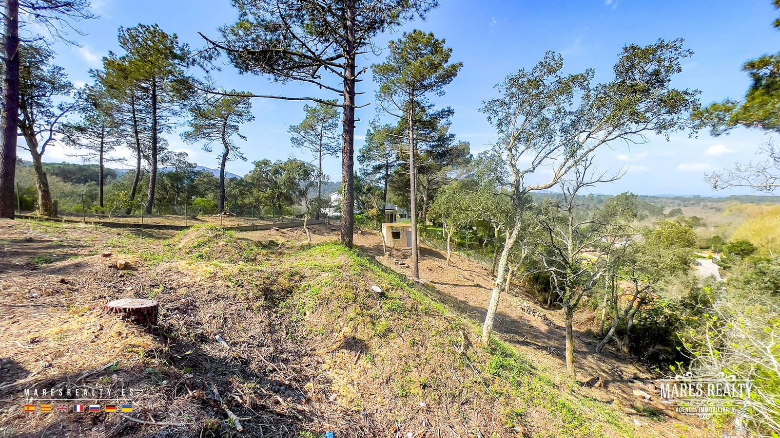 Grunde uden byggetilladelser til salg i Vidreres - € 50.000 (Ref: 8929778)