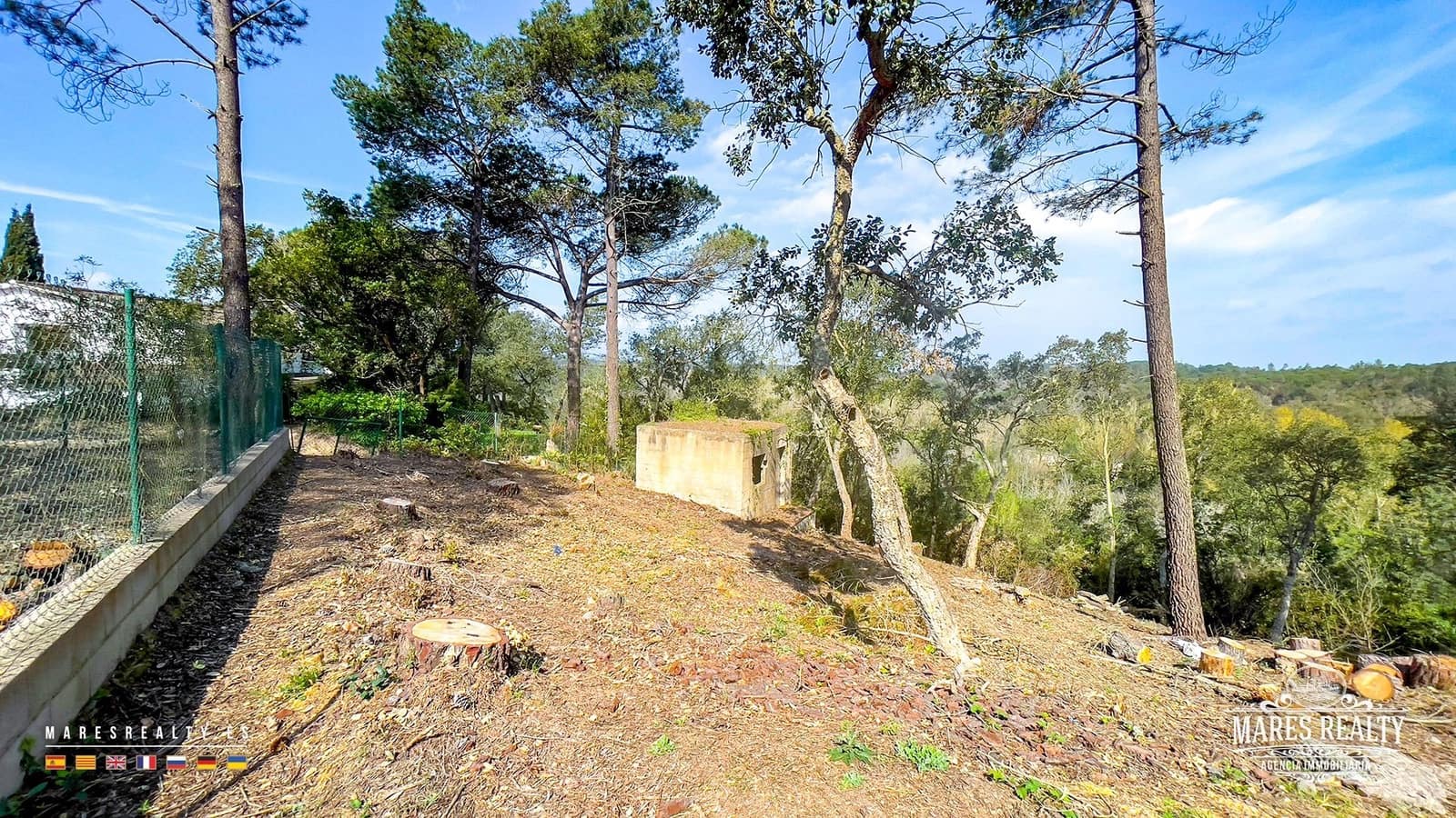 Grunde uden byggetilladelser til salg i Vidreres - € 50.000 (Ref: 8929778)