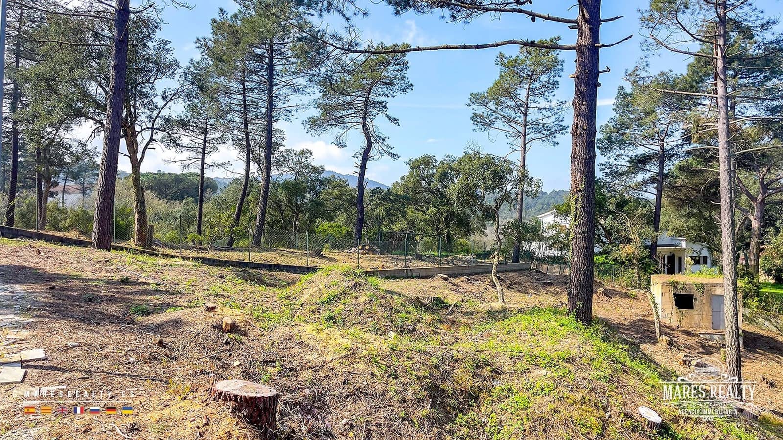 Grunde uden byggetilladelser til salg i Vidreres - € 50.000 (Ref: 8929778)