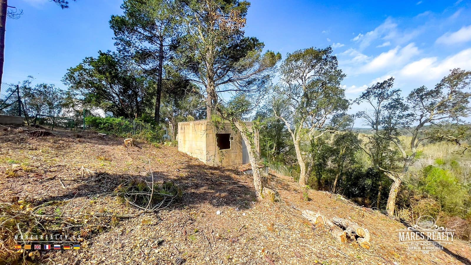 Grunde uden byggetilladelser til salg i Vidreres - € 50.000 (Ref: 8929778)