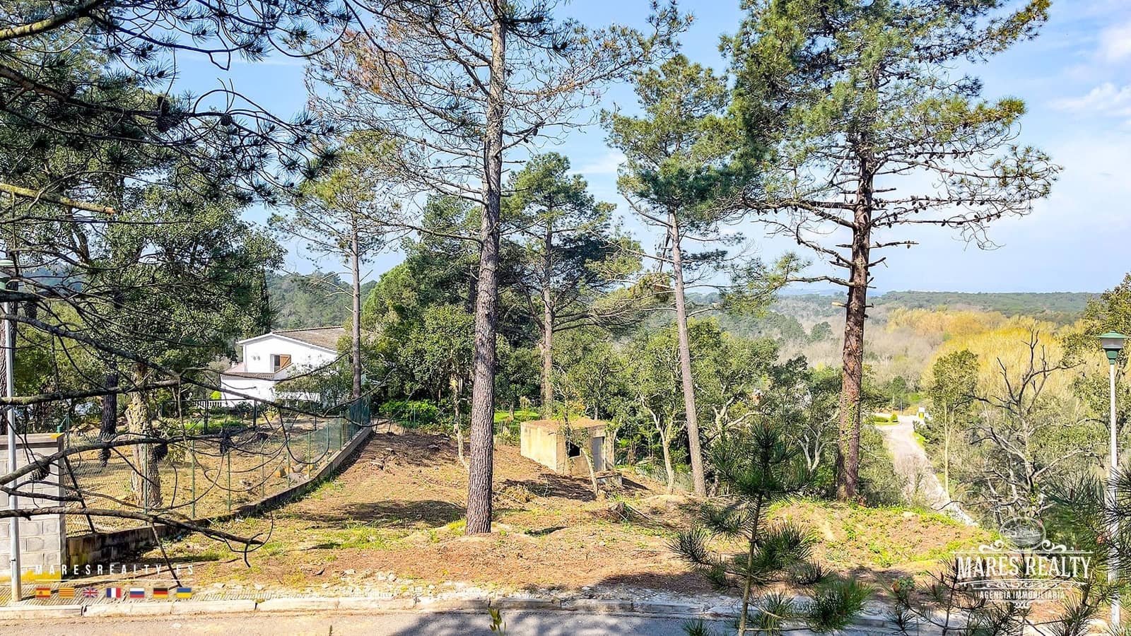 Grunde uden byggetilladelser til salg i Vidreres - € 50.000 (Ref: 8929778)