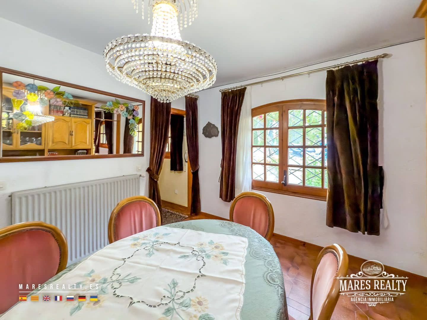 7 soveværelse Villa til salg i Lloret de Mar med swimmingpool - € 310.000 (Ref: 8980091)