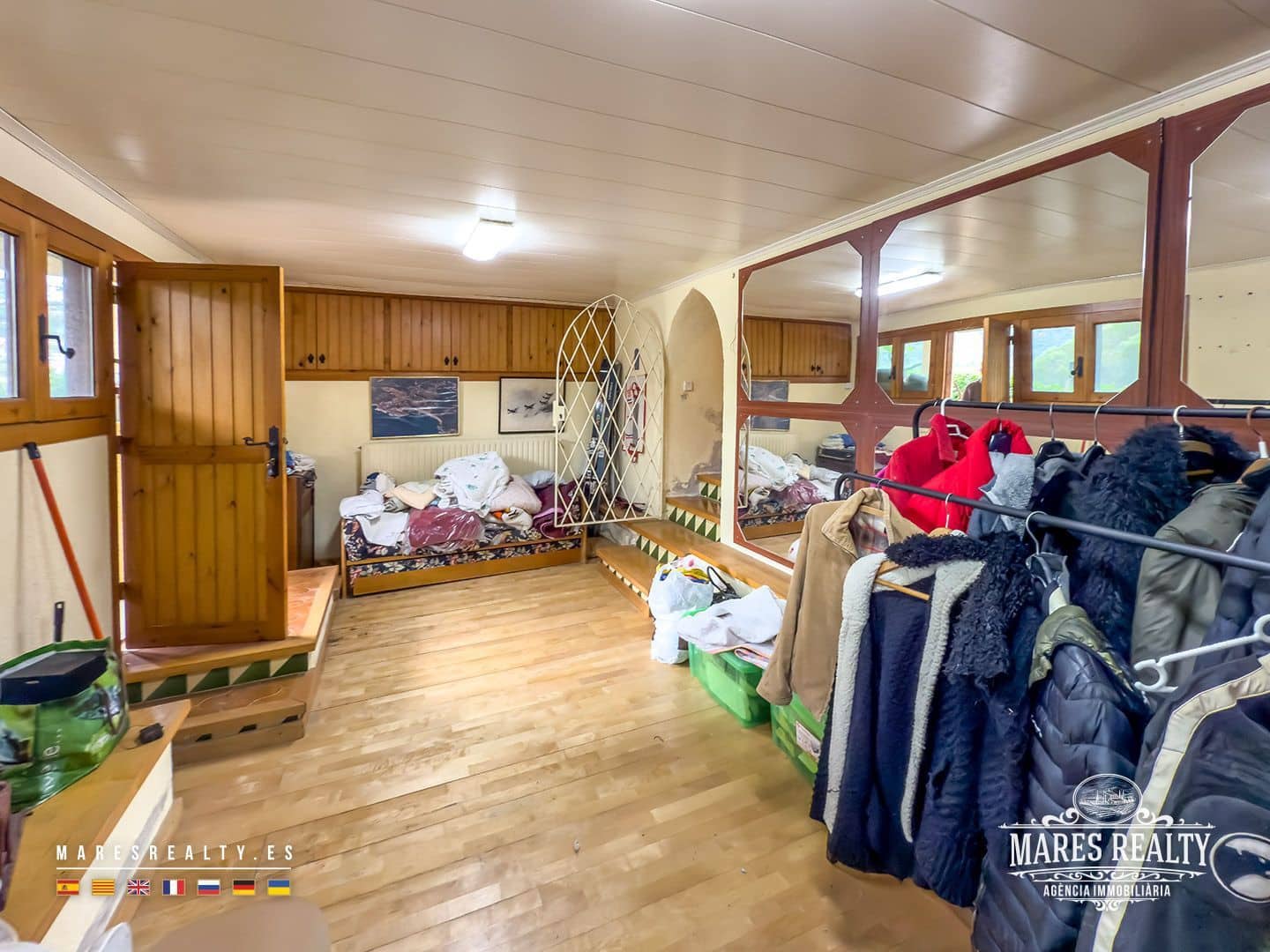 7 soveværelse Villa til salg i Lloret de Mar med swimmingpool - € 310.000 (Ref: 8980091)