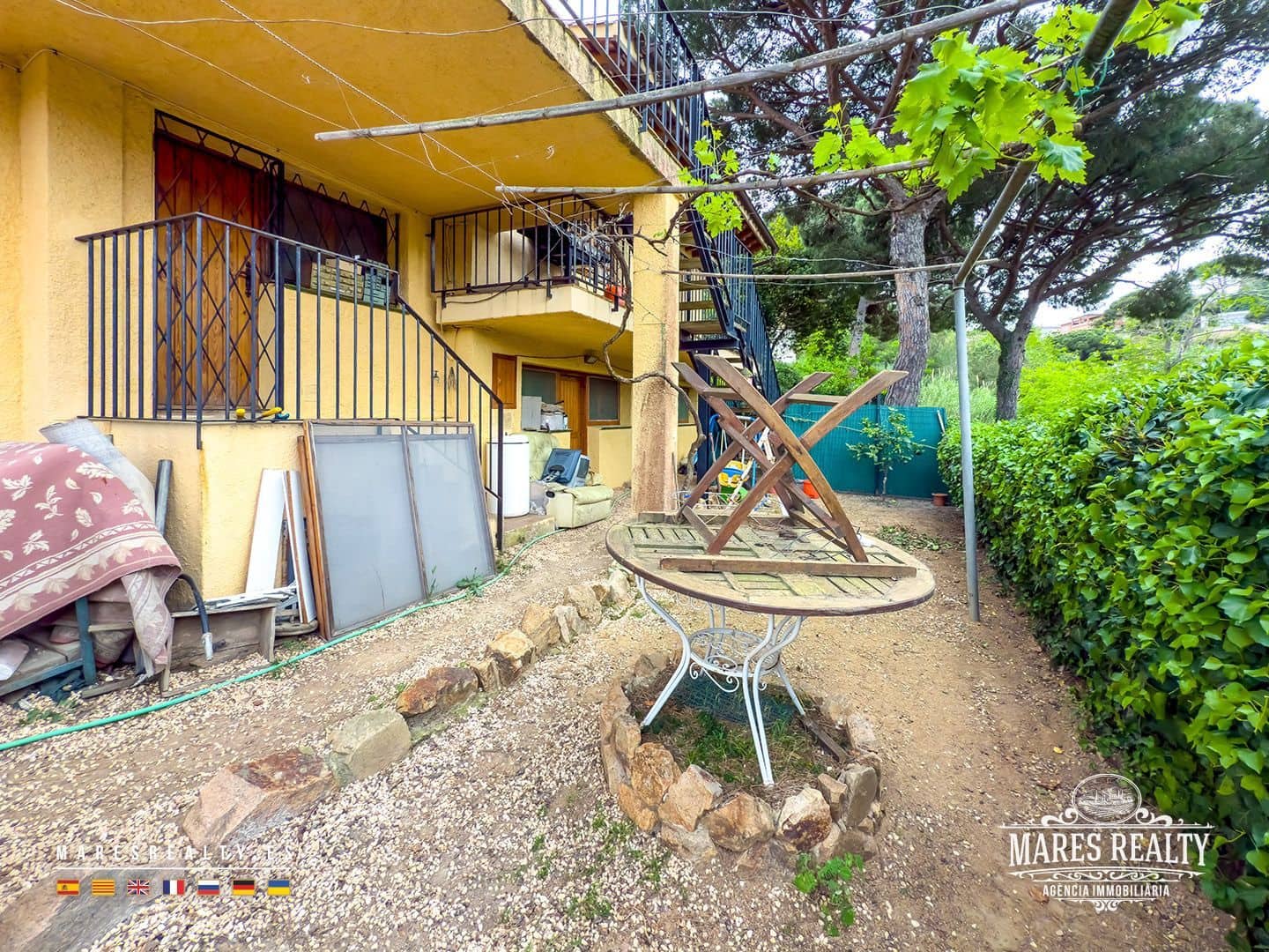 7 soveværelse Villa til salg i Lloret de Mar med swimmingpool - € 310.000 (Ref: 8980091)