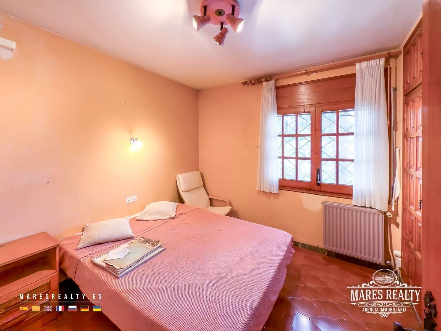 7 soveværelse Villa til salg i Lloret de Mar med swimmingpool - € 310.000 (Ref: 8980091)