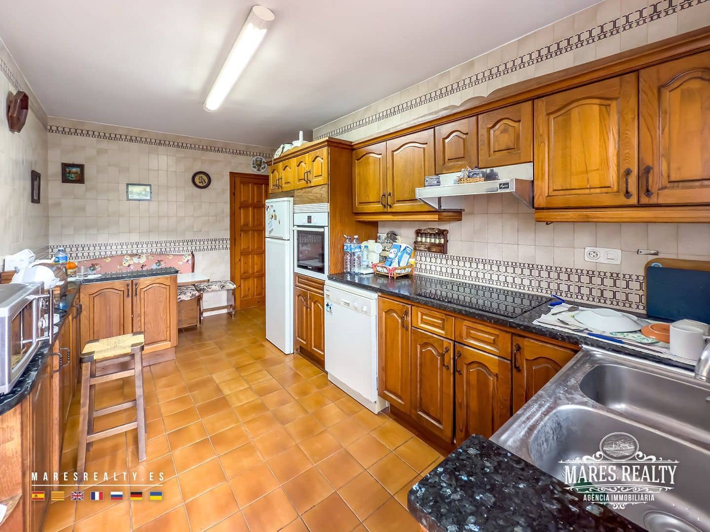 7 soveværelse Villa til salg i Lloret de Mar med swimmingpool - € 310.000 (Ref: 8980091)