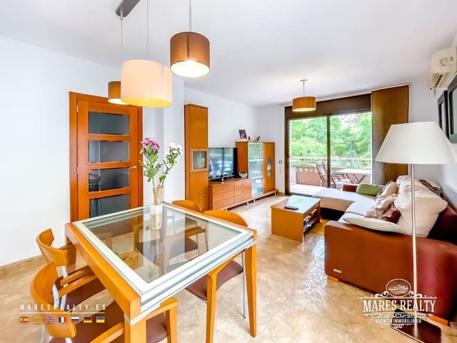 3 bedroom Flat for sale in Malgrat de Mar with garage - € 270,000 (Ref: 8982106)