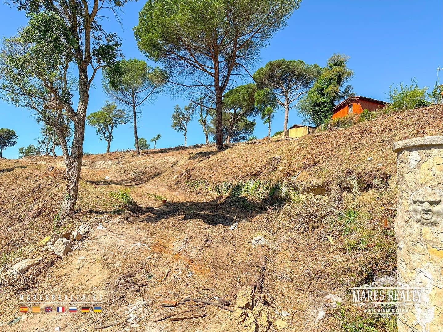 Ubebygd land til salgs i Vidreres - € 180 000 (Ref: 8994438)