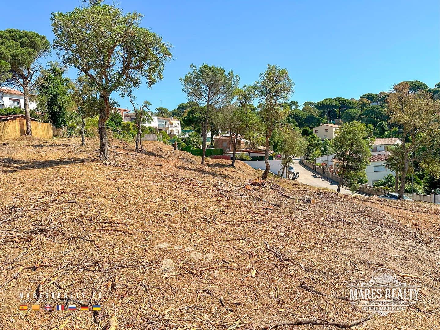 Ubebygd land til salgs i Vidreres - € 180 000 (Ref: 8994438)