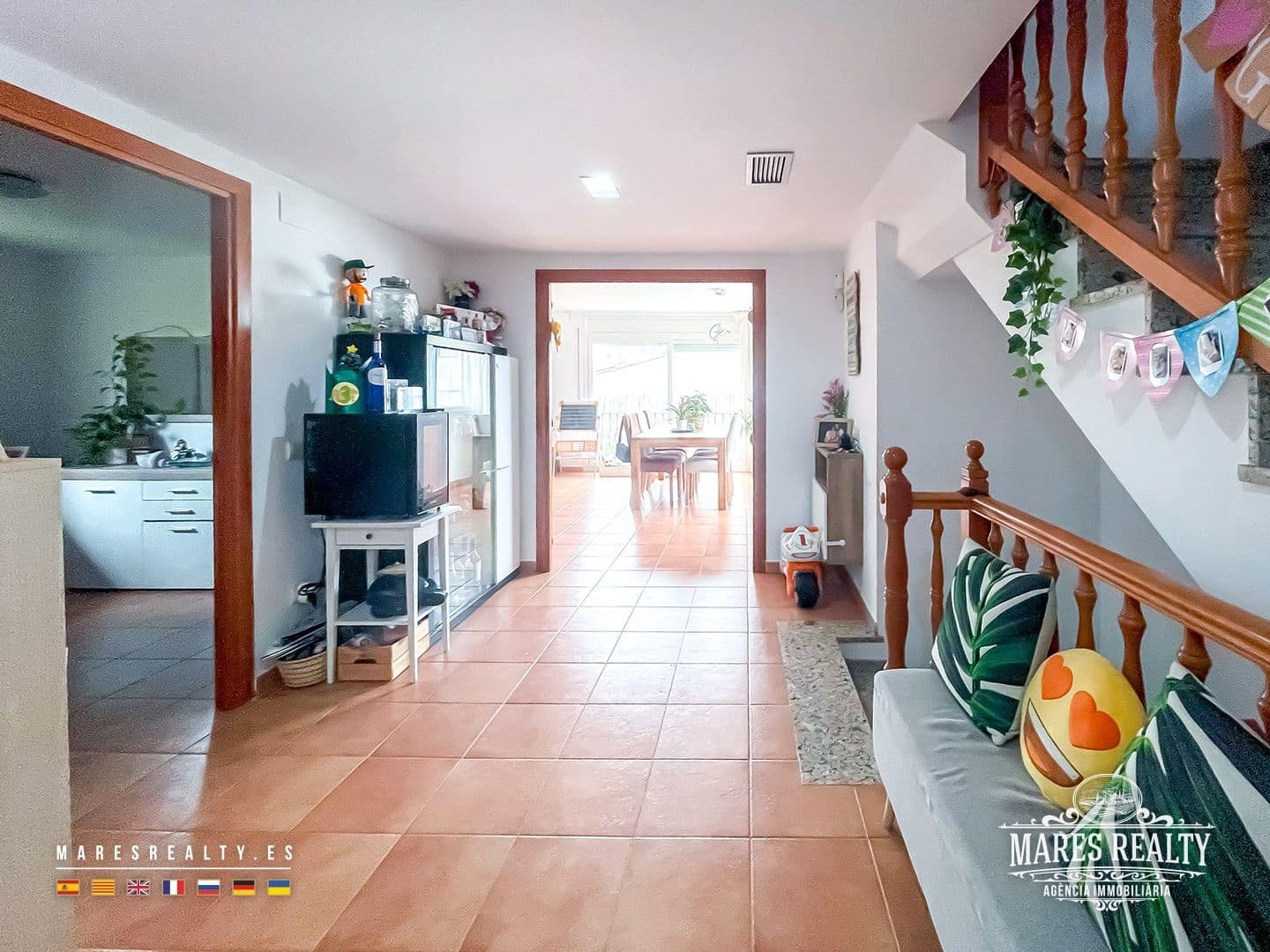 4 makuuhuone Huvila vuokrattavana paikassa Canet de Mar mukana 
autotalli - 2 800 € (Ref: 9004646)