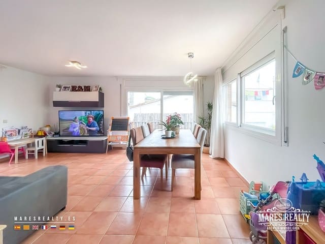 4 sypialnia Willa do wynajęcia w Canet de Mar z garażem - 2 800 € (Ref: 9004646)