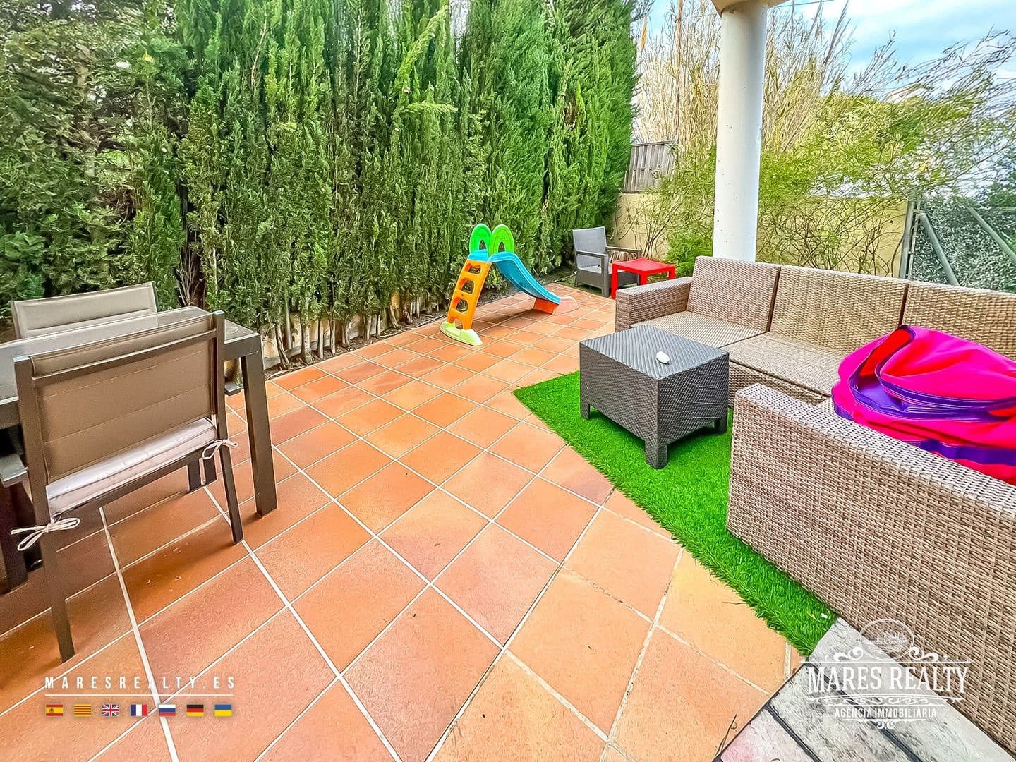 4 makuuhuone Huvila vuokrattavana paikassa Canet de Mar mukana 
autotalli - 2 800 € (Ref: 9004646)