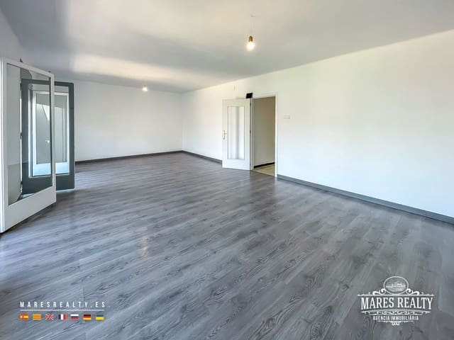 3 bedroom Flat for sale in Pineda de Mar - € 175,000 (Ref: 9026313)