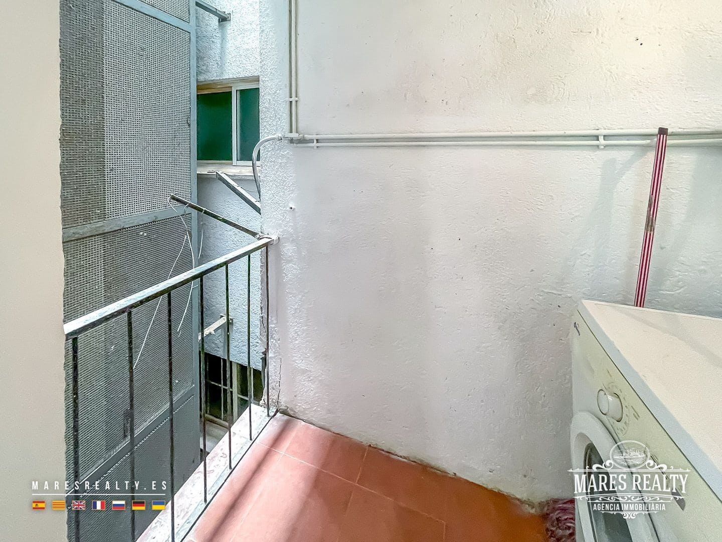 3 bedroom Flat for sale in Pineda de Mar - € 175,000 (Ref: 9026313)