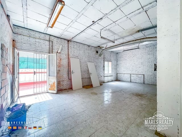 Kommersiell til salgs i Pineda de Mar - € 90 000 (Ref: 9034160)