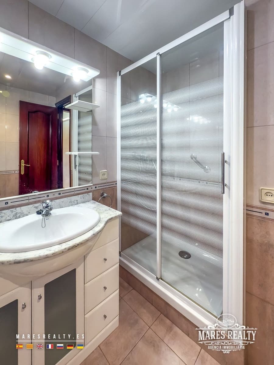 3 chambre Appartement à vendre à Barcelone ville - 369 000 € (Ref: 9041971)