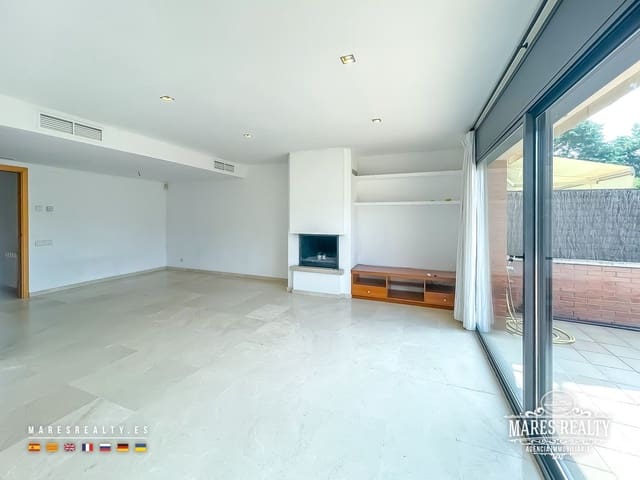 4 slaapkamer Halfvrijstaande villa te koop in Cabrils met garage - € 650.000 (Ref: 9058809)