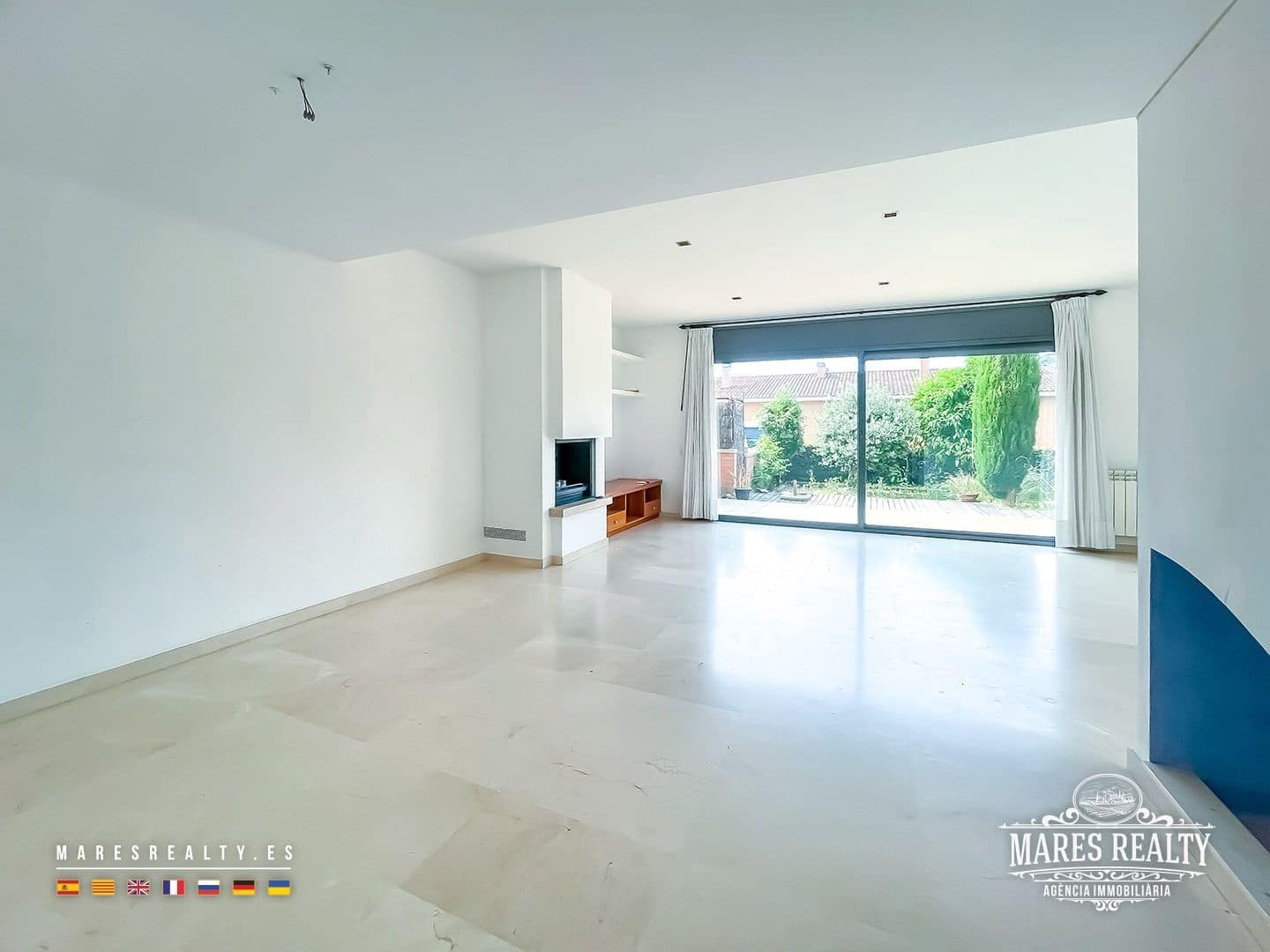 4 quarto Moradia Geminada para venda em Cabrils com garagem - 650 000 € (Ref: 9058809)