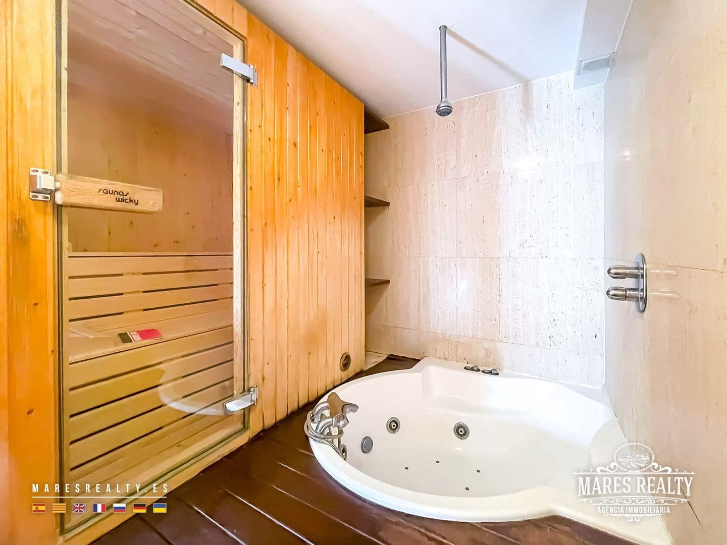 4 quarto Moradia Geminada para venda em Cabrils com garagem - 650 000 € (Ref: 9058809)