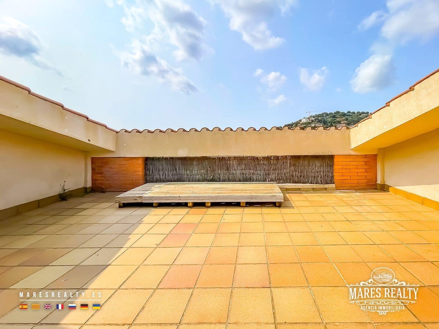 4 quarto Moradia Geminada para venda em Cabrils com garagem - 650 000 € (Ref: 9058809)